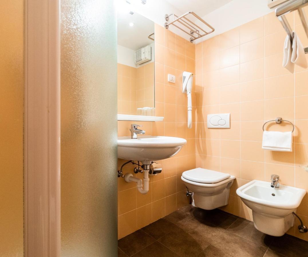 Aparthotel Lastei