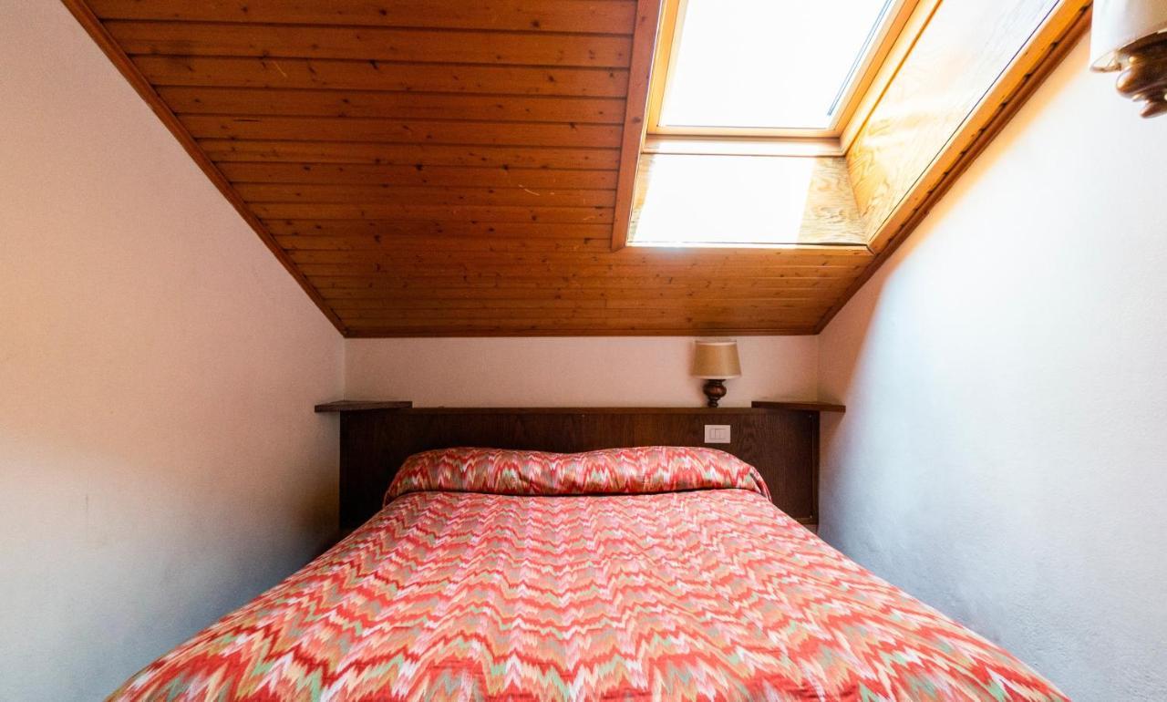 Aparthotel Lastei
